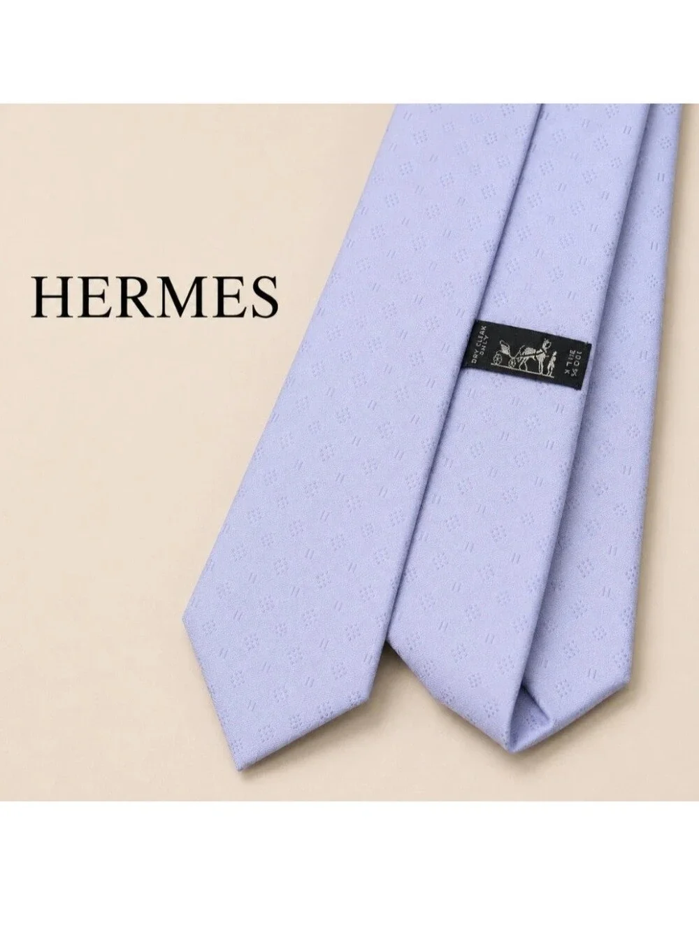 HERMES SILK MENS TIE LIGHT BLUE LAVENDER GEOMETRIC MADE IN FRANCE